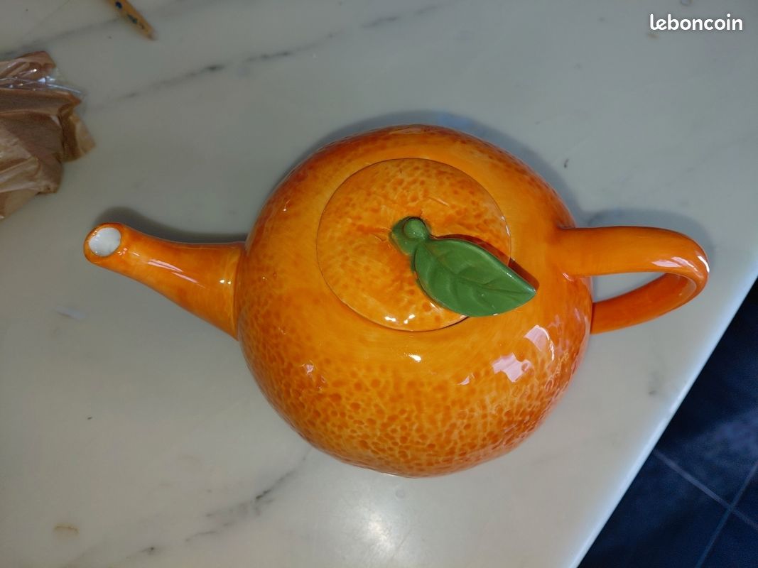 Théière Solitaire En Porcelaine Orange - Motifs Oranges Et Citrons - 16 Cm - Occasion (comme Neuve)