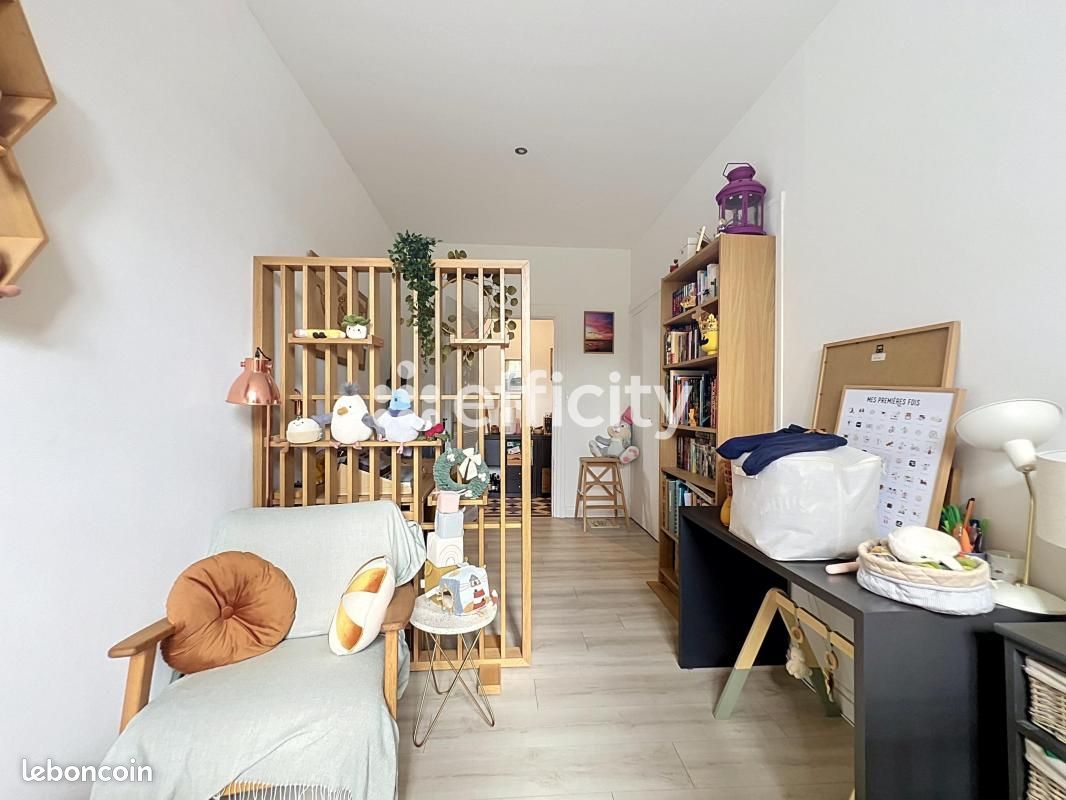 Appartement 3 pièces 90 m² · à Savonnières · 90 m² · 246 000 €