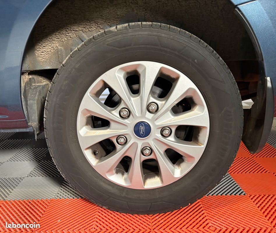 FORD TRANSIT CUSTOM FOURGON 300 2.0 TDCI 170ch L1H1 COURT 6 PL LIMITED BVA S&S / ATTELAGE - PORTES LATÉRALES - CARPLAY (image 14)