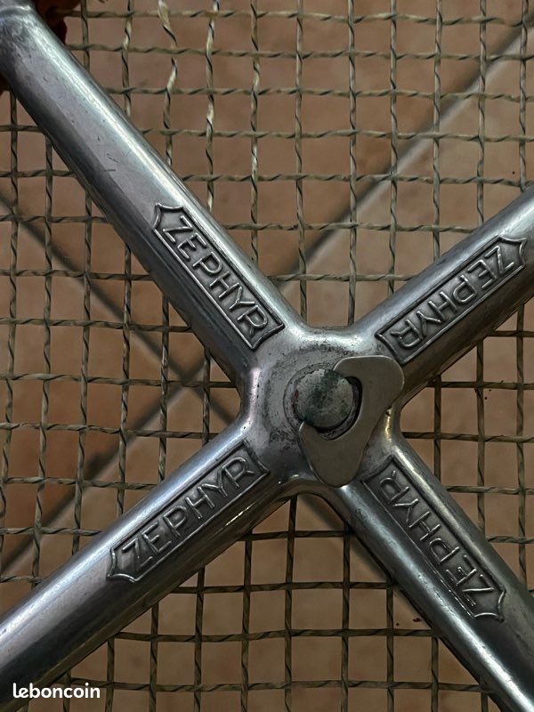 Raquette de tennis en bois Dunlop Maxply vintage