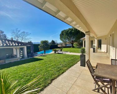 Maison 1 480 000 € - 392 m²