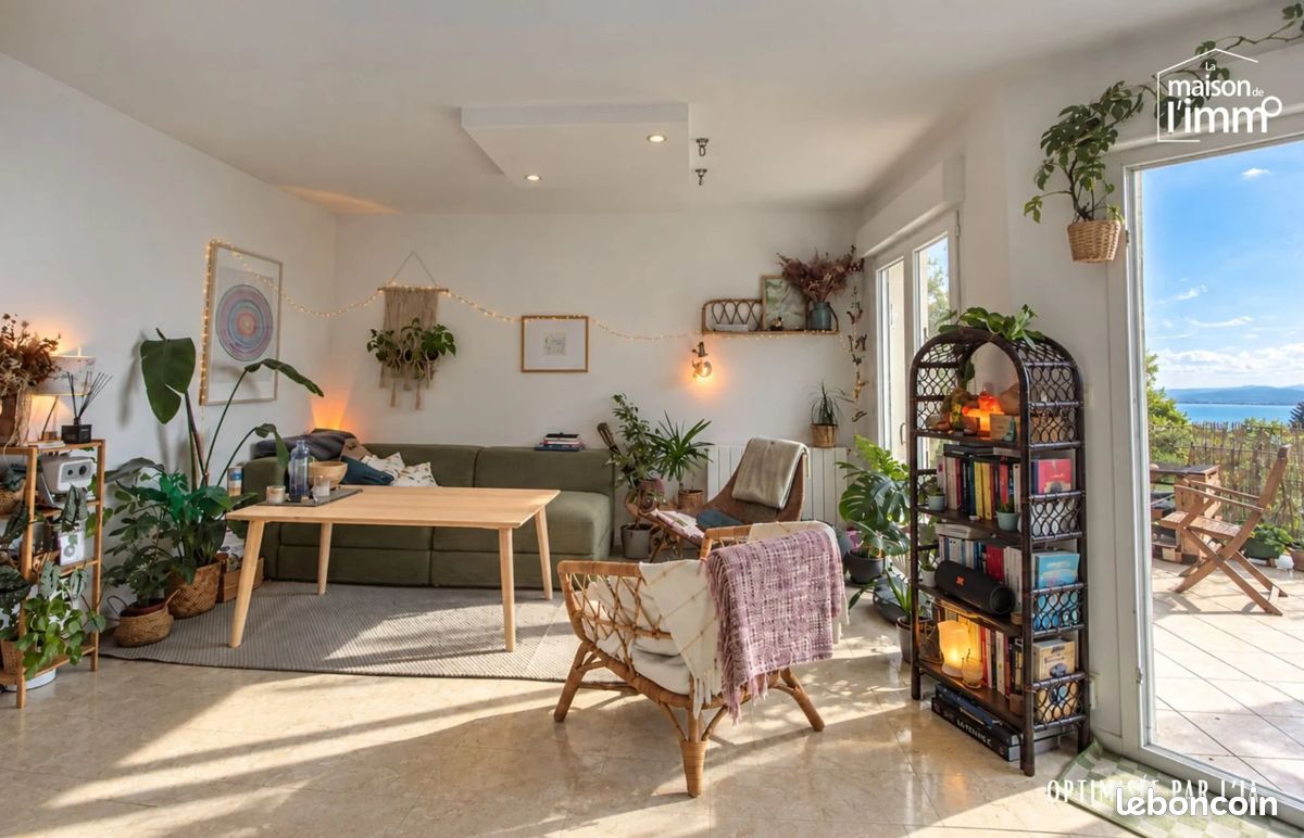 Appartement 2 pièces 53 m² · à Évian-les-Bains · 53 m² · 1 117 €/mois