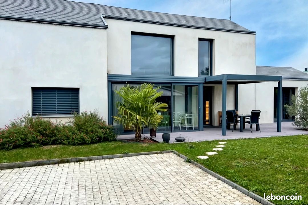 Maison 8 pièces 173 m² · à Orléans · 173 m² · 420 000 €