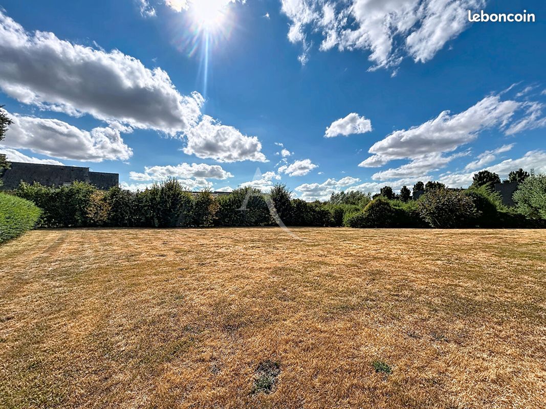 Maison 650 m² · à Château-Gontier-sur-Mayenne · 650 m² · 45 000 €