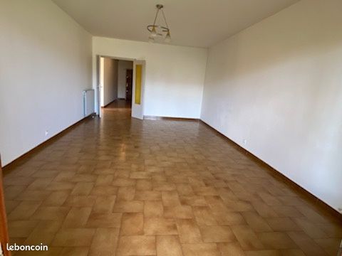 Appartement 4 pièces 94 m² · à Ajaccio · 94 m² · 1 100 €