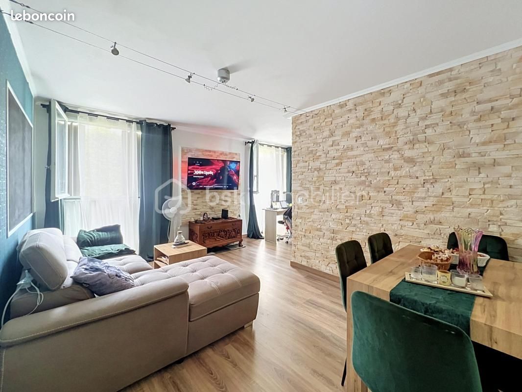 Appartement 2 pièces 44 m² · à Champigny-sur-Marne · 44 m² · 154 000 €