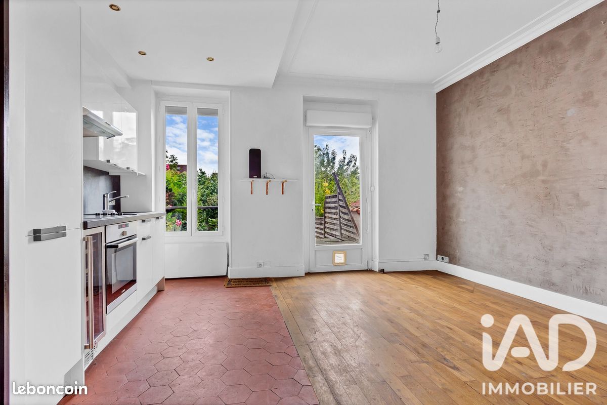 Appartement 2 pièces 37 m² · à Corbeil-Essonnes · 37 m² · 107 000 €