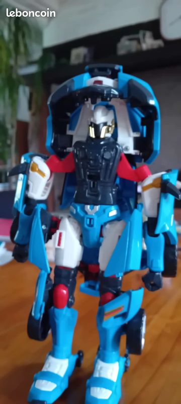 Transformer (image 3)