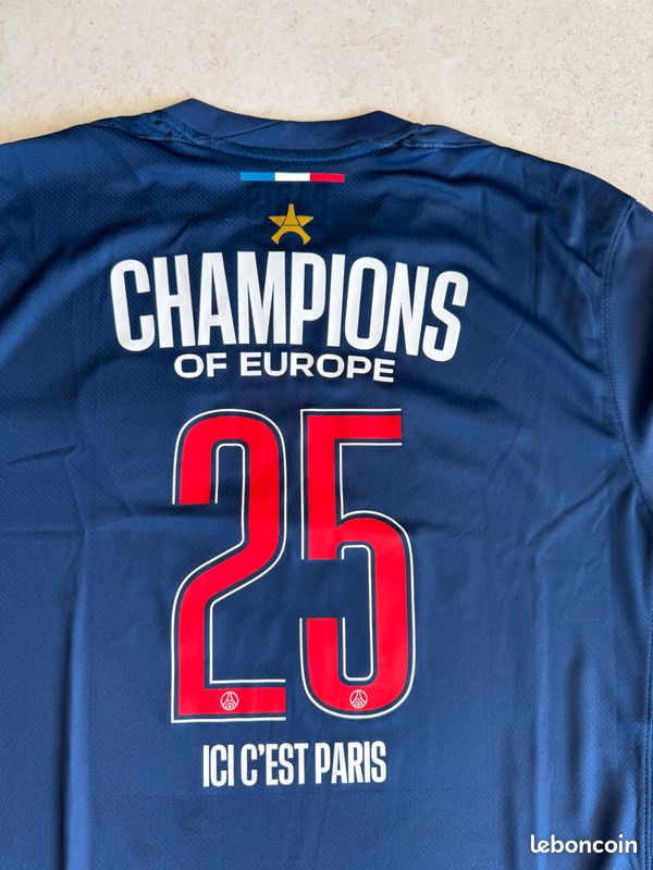 Maillot PSG collector ligue des champions avec étoile 2025 Vêtements