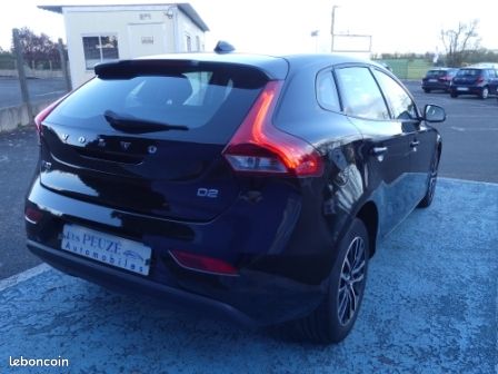 Volvo V40 D2 120CH MOMENTUM BUSINESS GEARTRONIC (image 7)