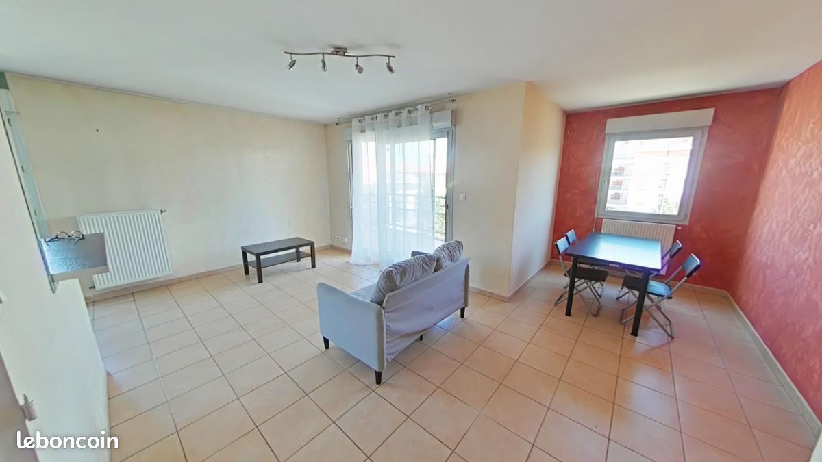 Appartement 2 pièces 50 m² · à Saint-Étienne · 50 m² · 621 €