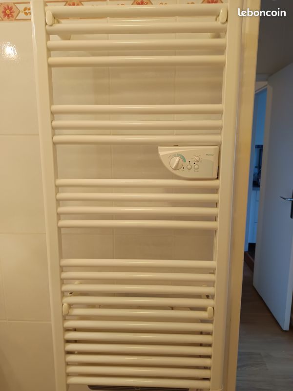 Radiateur chauffe serviettes (image 1)