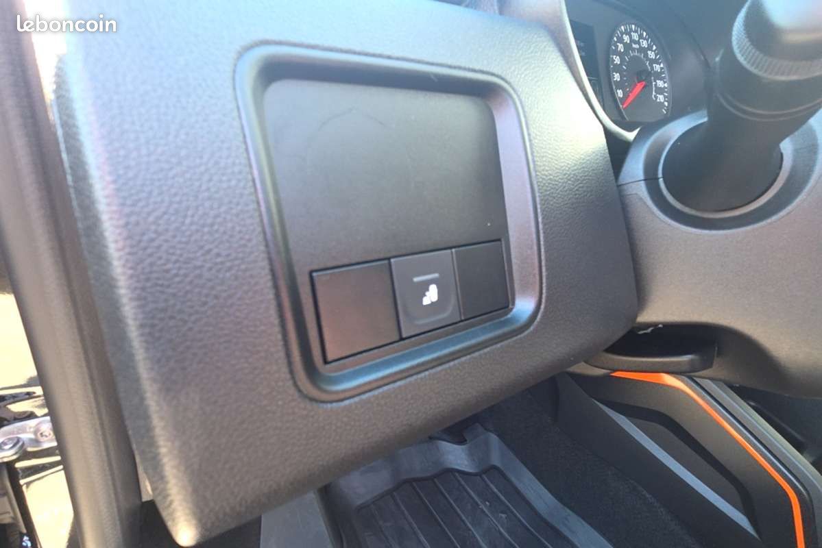 Dacia Duster 1.5 BLUE DCI 115CH SL EXTREME 4X4 (image 14)