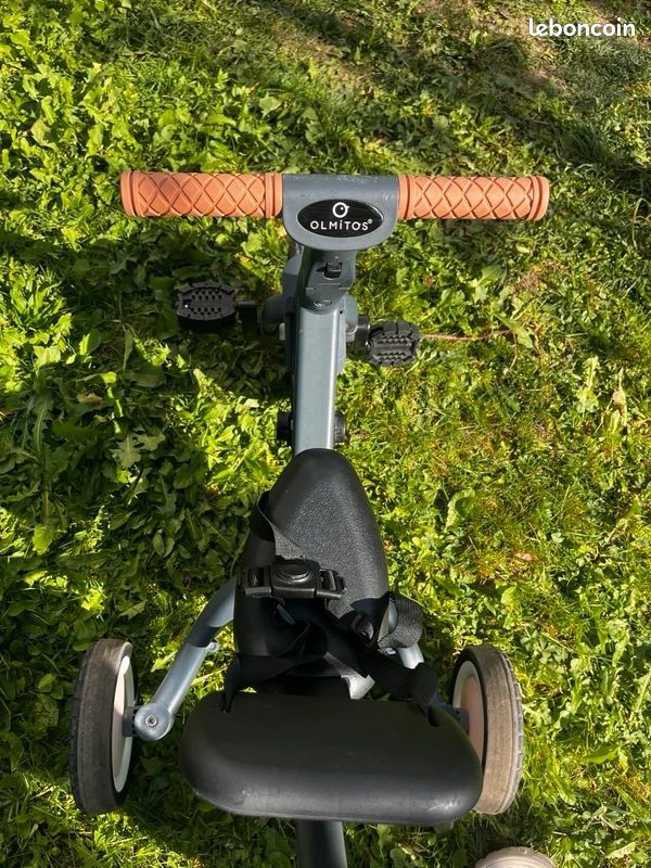 Olmitos Gyro Tricycle évolutif 5-en-1 pour Enfants de 1 à 5 Ans Adaptable et modulable avec ou sans pédales - Jeux & Jouets