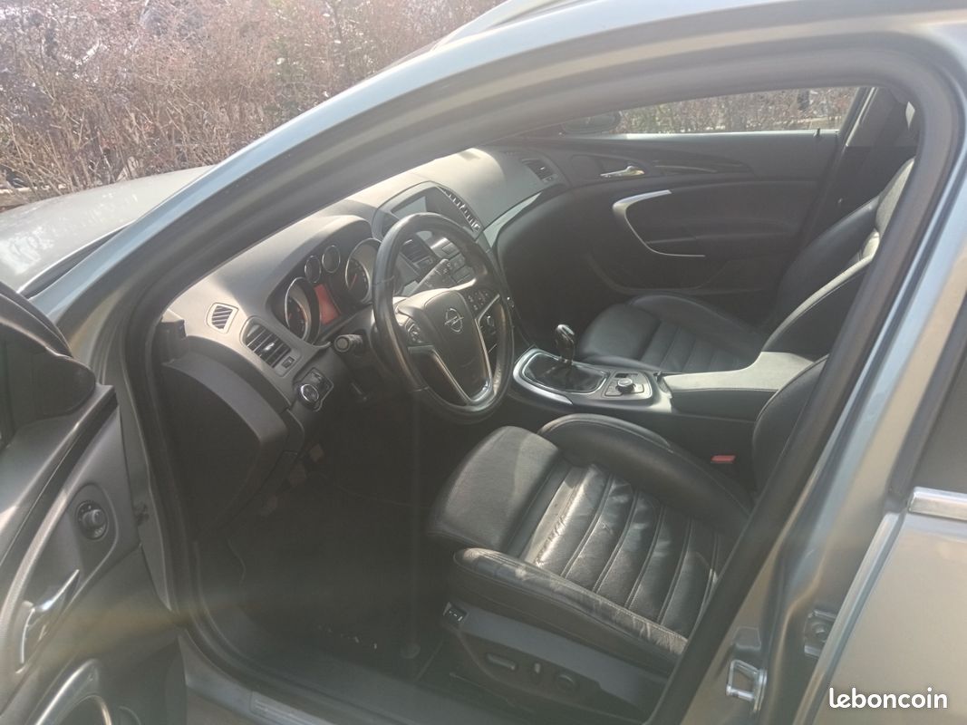 Opel insignia (image 2)