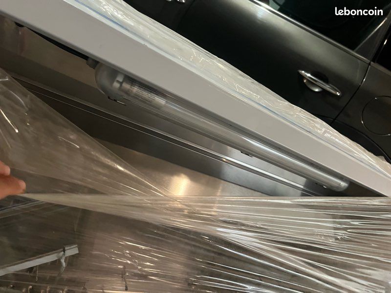 Hotte de cuisine professionnelle neuve (image 3)