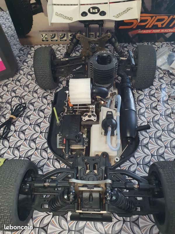 Voiture rc hobbytech spirit 1/8 thermique (image 3)