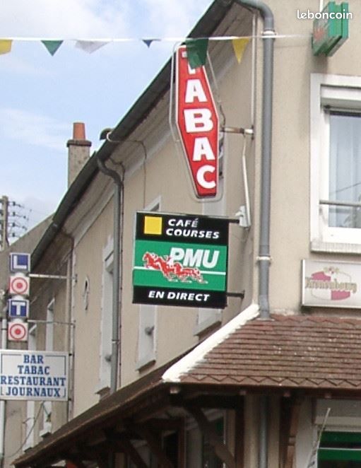 Bar, fdj, pmu 108 m² ST DENIS (image 1)