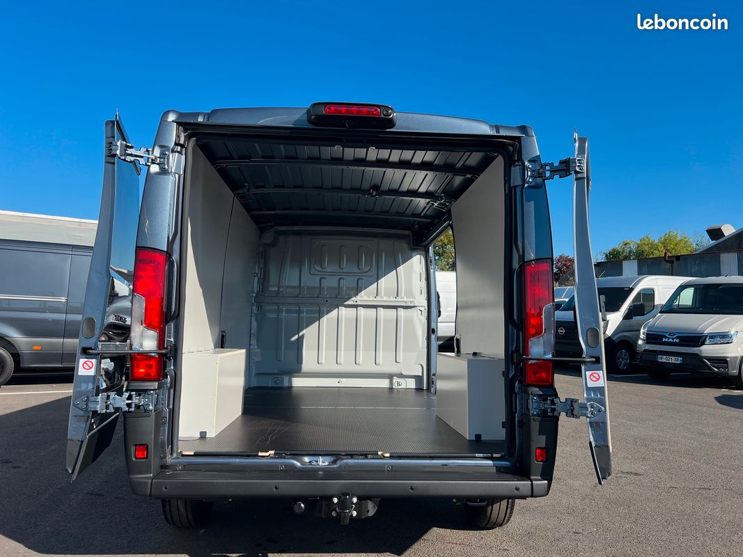 35950 ht Fiat Ducato L2H1 140 cv 3.5 BVA8 Pack Premium Connect + (image 2)