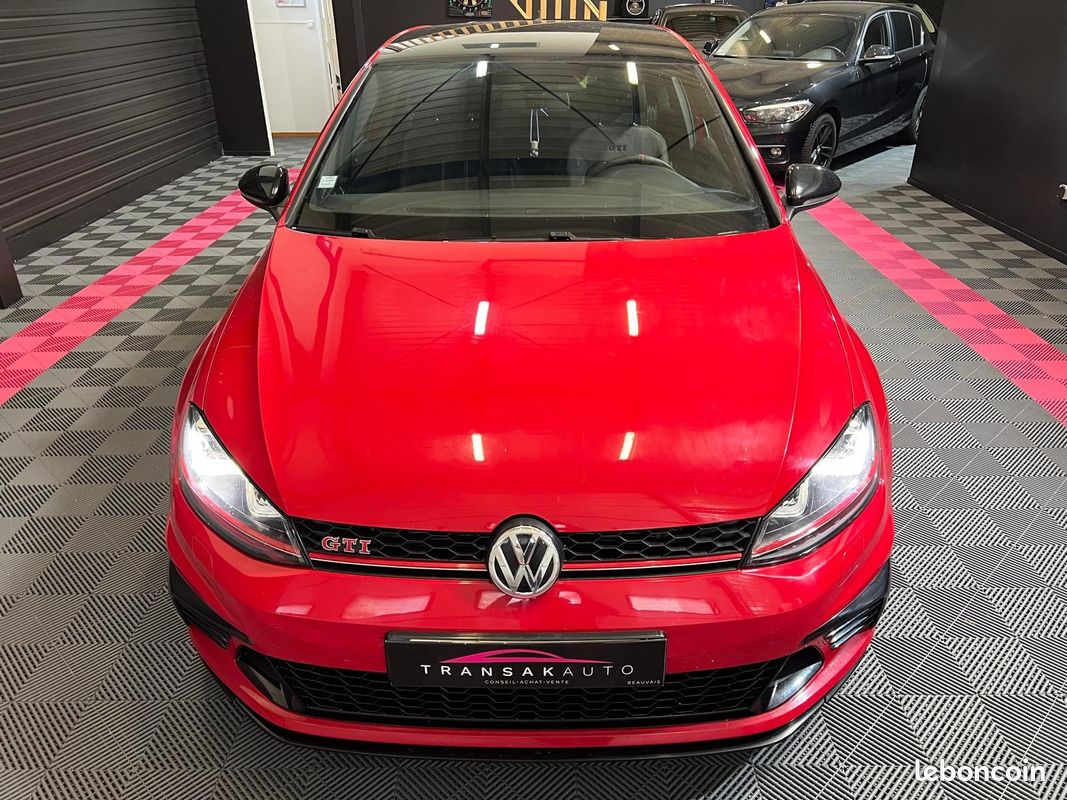 VOLKSWAGEN GOLF VII 2.0L TSI 265CH GTI Clubsport (image 8)