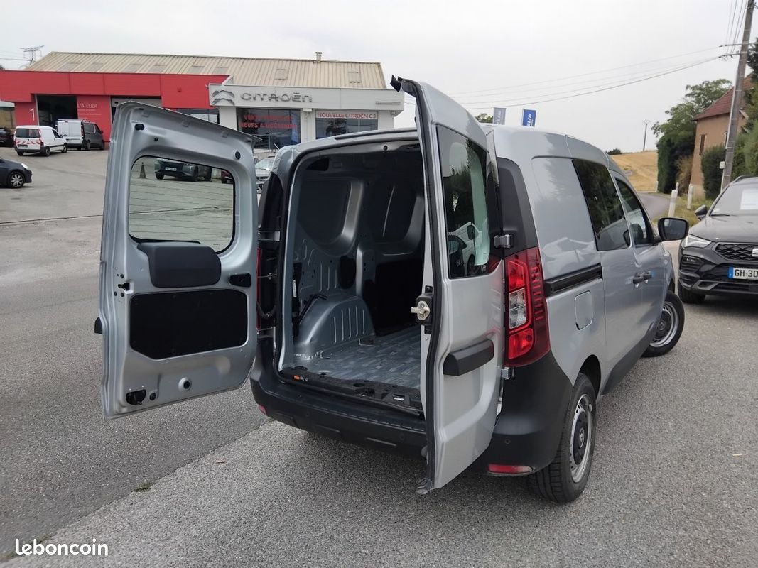 Renault Kangoo Express (2) Confort Blue dCi 95 9.992HT (image 8)