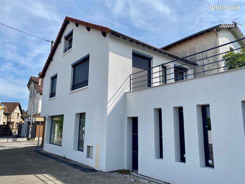 Appartement 4 pièces 104 m² · à Poissy · 104 m² · 360 000 €
