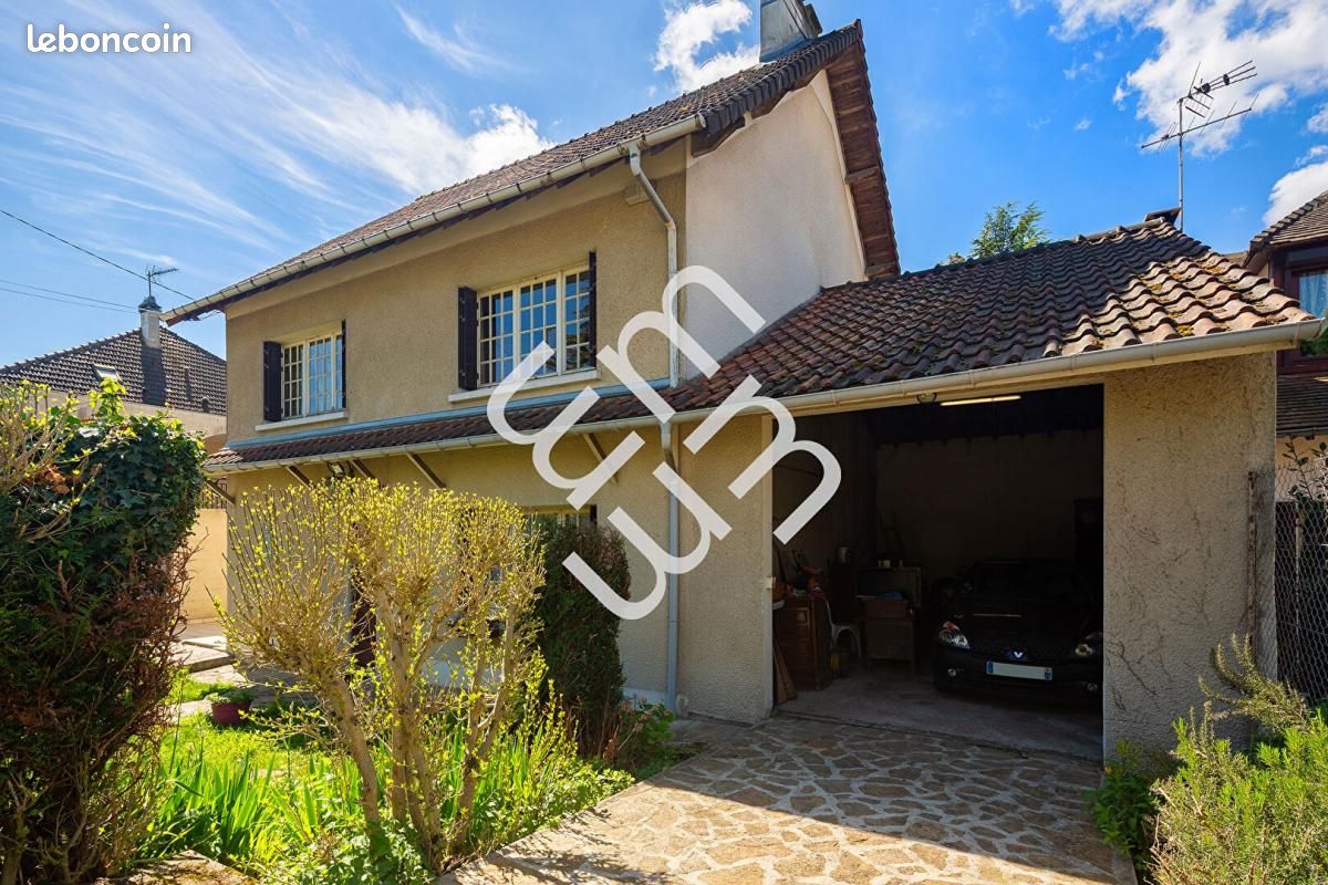 Maison 6 pièces 175 m² · à Mandres-les-Roses · 175 m² · 399 000 €