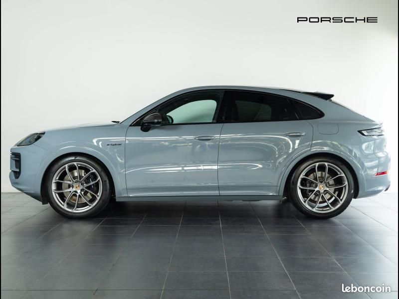 Porsche Cayenne Coupé 3.0 V6 519ch S E-Hybrid (image 2)