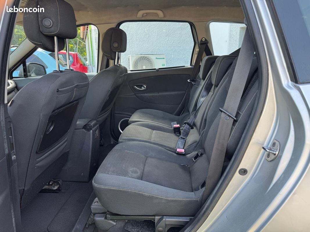RENAULT SCENIC III dCi 130 FAP Dynamique Euro 5 7 PLACES (image 5)