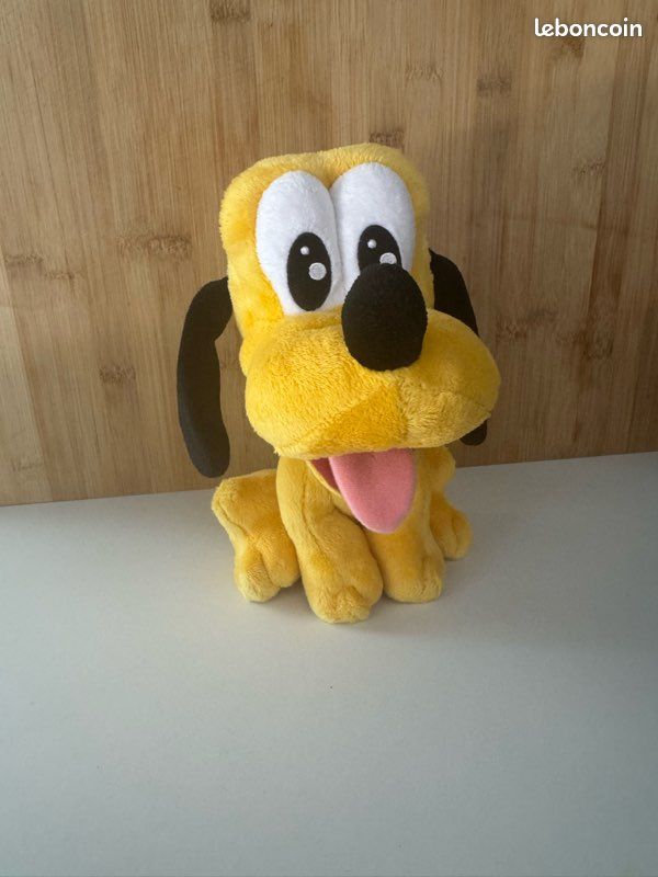Peluche PLUTO Disney (image 1)