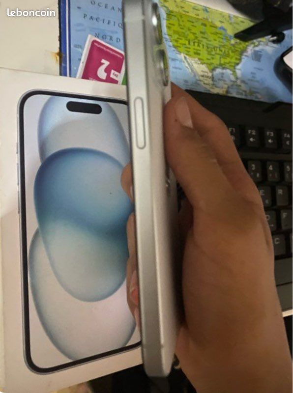 IPhone 15 (image 2)