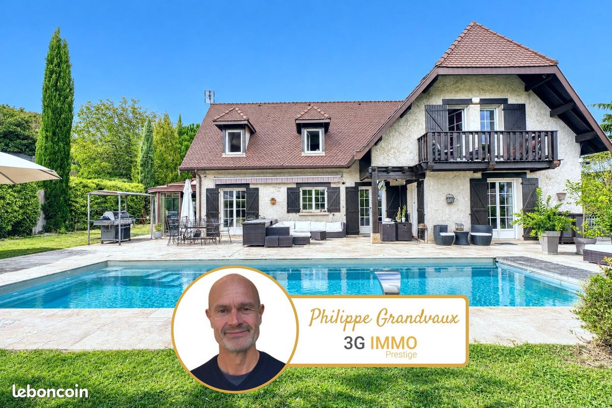 Maison 10 pièces 221 m² · à Genas · 221 m² · 1 195 000 €