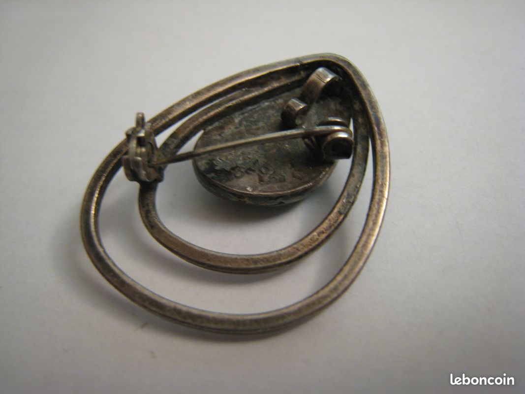 Broche-pendentif Fantaisie Avec Pierres - Occasion En Très Bon état (TBE)