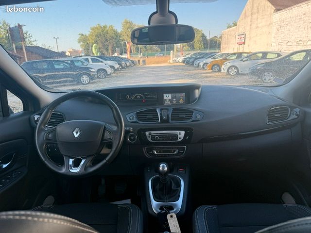 Renault scenic iii (2) 1.5 dci 110 energy fap bose edition eco2 e6 (image 8)