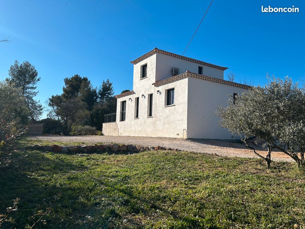 Maison 4 pièces 116 m² · à Saint-Maximin-la-Sainte-Baume · 116 m² · 449 000 €