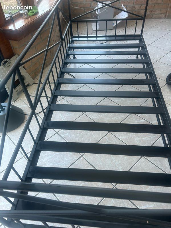 Vends banquette fer forgé (image 2)