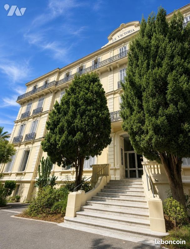 Appartement 8 pièces 201 m² · à Menton · 201 m² · 865 000 €