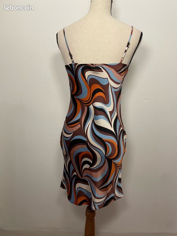 Robe courte moulante à bretelles orange / marron / bleu / beige / noir / blanc Primark (image 5)
