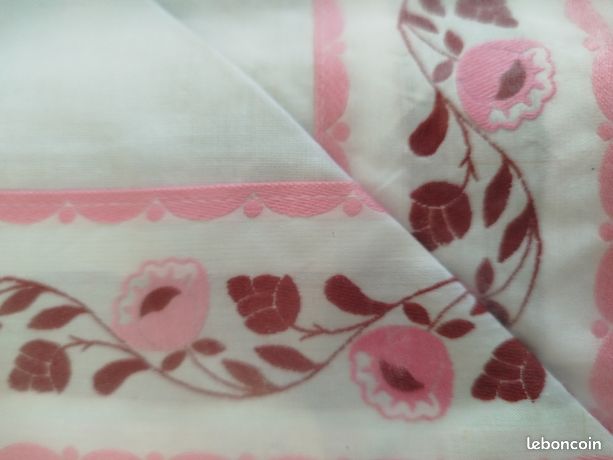 Drap Blanc Brodé De Roses Fait Main - 210x260 Cm, 100% Coton