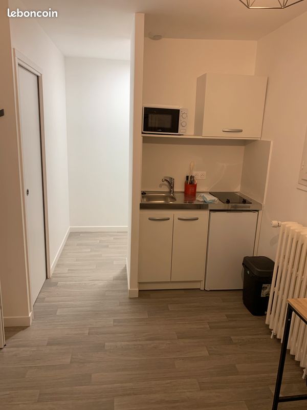 Appartement 1 pièce 17 m² · à Avrillé · 17 m² · 550 €/mois