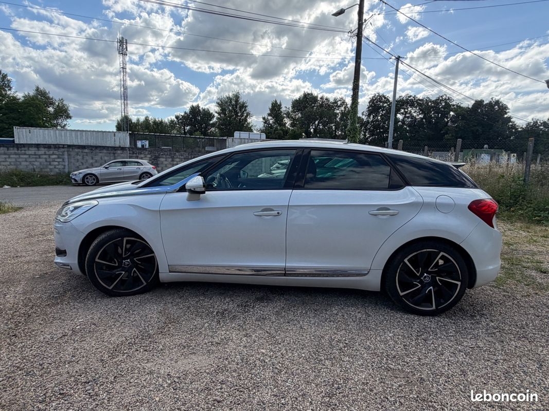 Citroën DS5 SportChic (image 6)