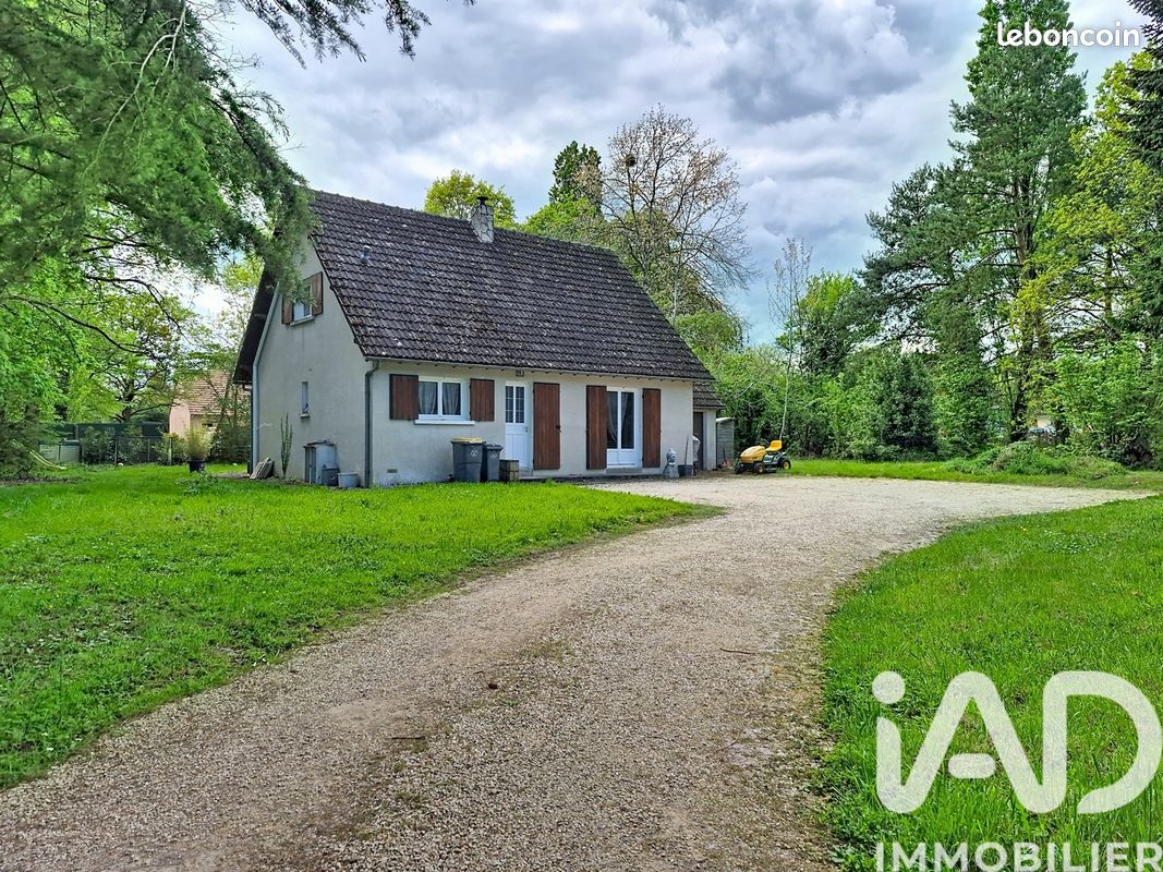 Maison 5 pièces 101 m² · à Lorris · 101 m² · 179 000 €