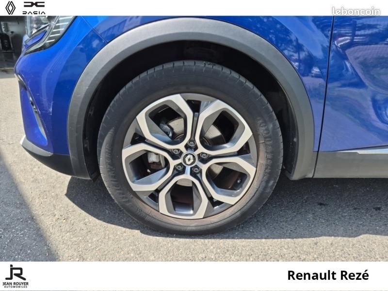 Renault Captur 1.6 E-Tech hybride 145ch Techno Fast Track (image 8)