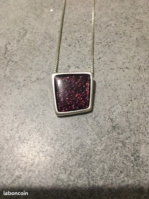 Collier (image 2)