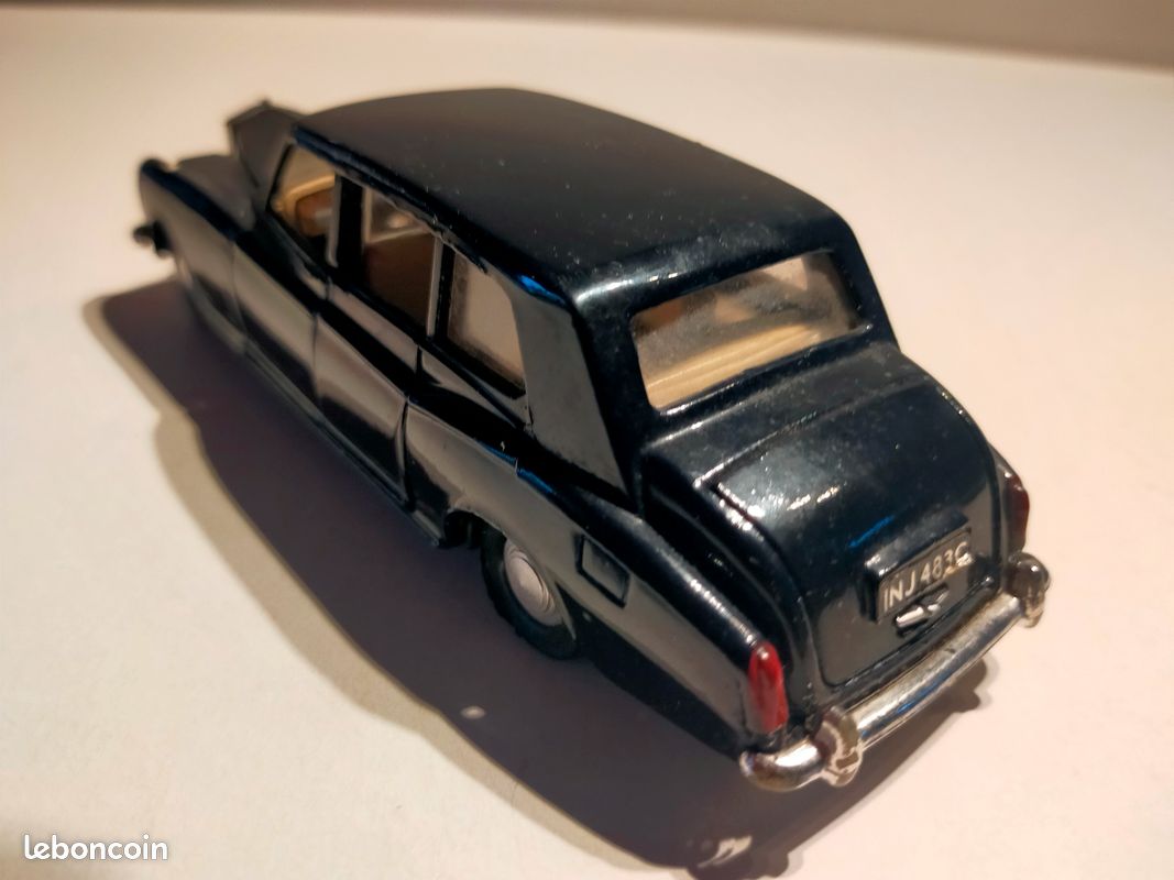 Dinky Toys England 1/43 - Rolls Royce Silver Wraith Grise