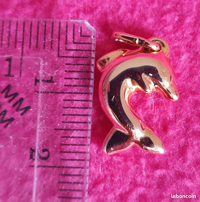 Pendentif Dauphin En Plaqué Or - Bijou Neuf Avec étiquettes - OxcmoBijoux