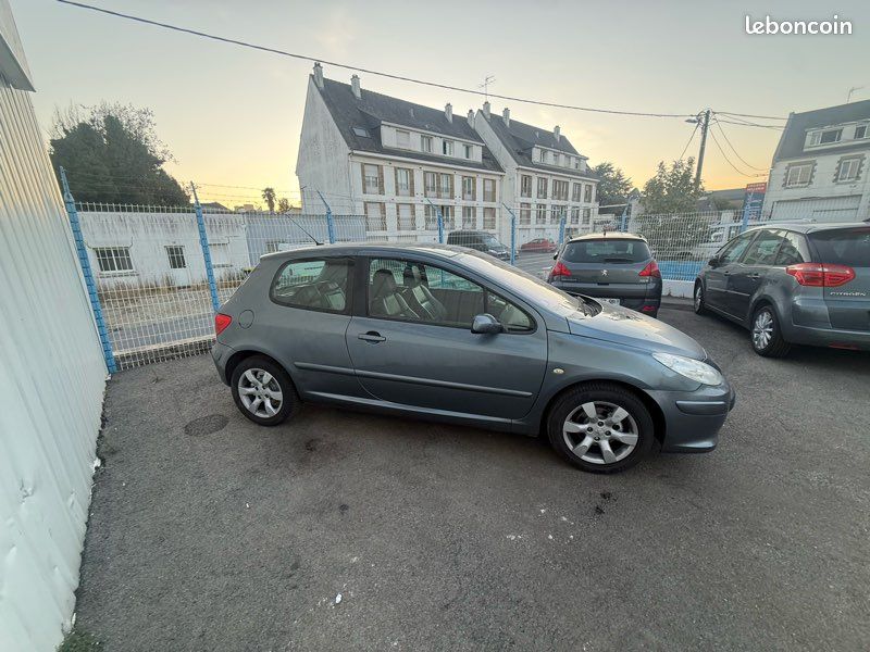 Peugeot 307 phase II 3 portes (image 3)