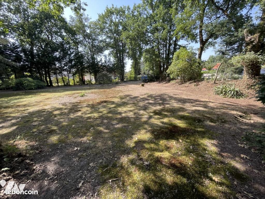 Terrain 1001 m² · à Saint-Aignan-Grandlieu · 1 001 m² · 142 922 €