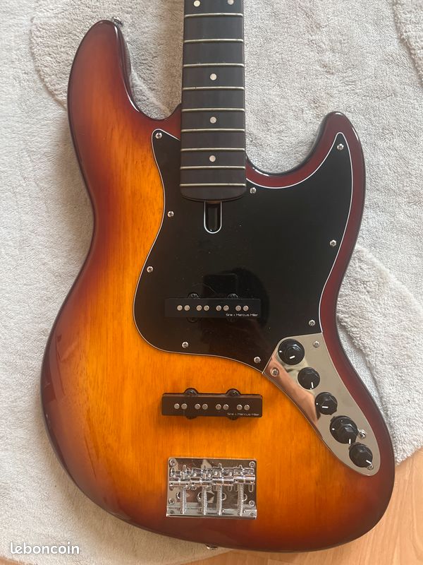Basse Guitare Squier Marcus Miller V3 (image 4)