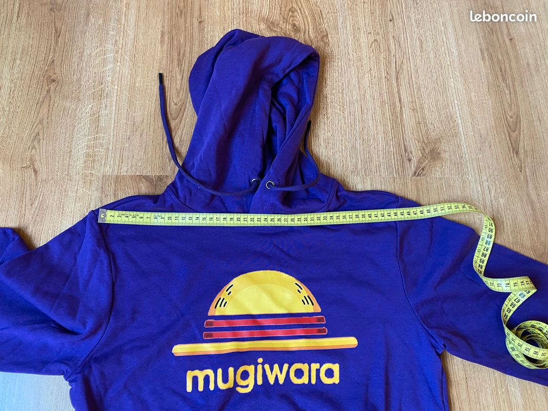 Sweat violet à capuche flocage chapeau One Piece Taille M Vêtements